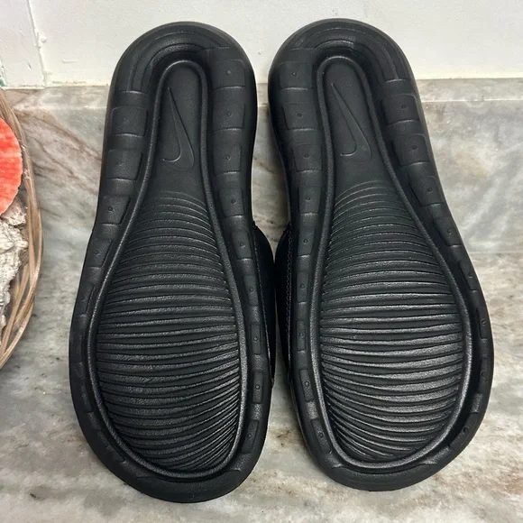 Nike Victori One Women's Slides - Picture 2 of 5